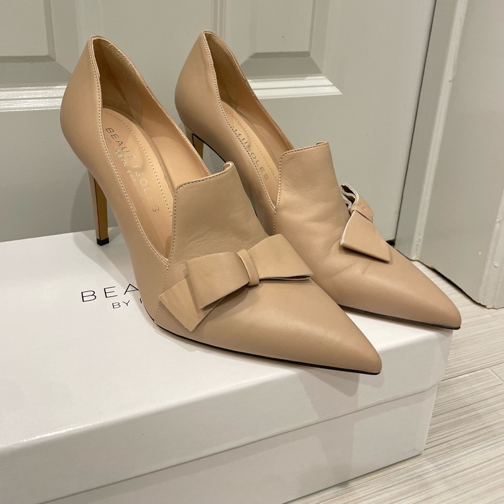 Beautiisoles Tan Heels with Bow